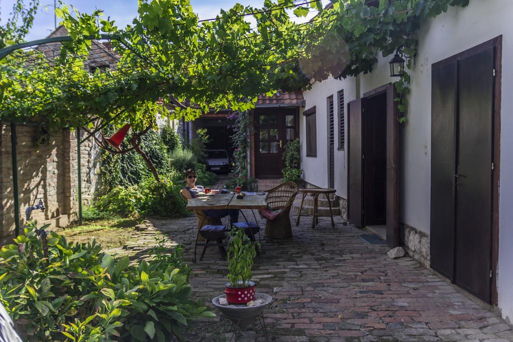 Sobe Gajic Sremski Karlovci Esterno foto